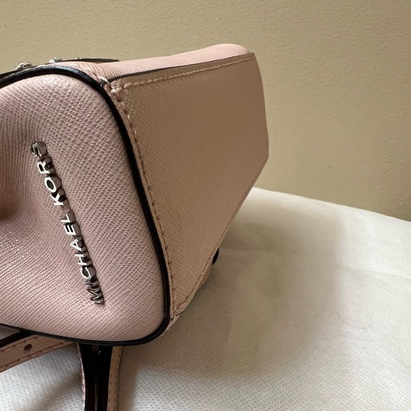 Michael Kors Embellishments Crossbody NWOT - Picture 11 of 16